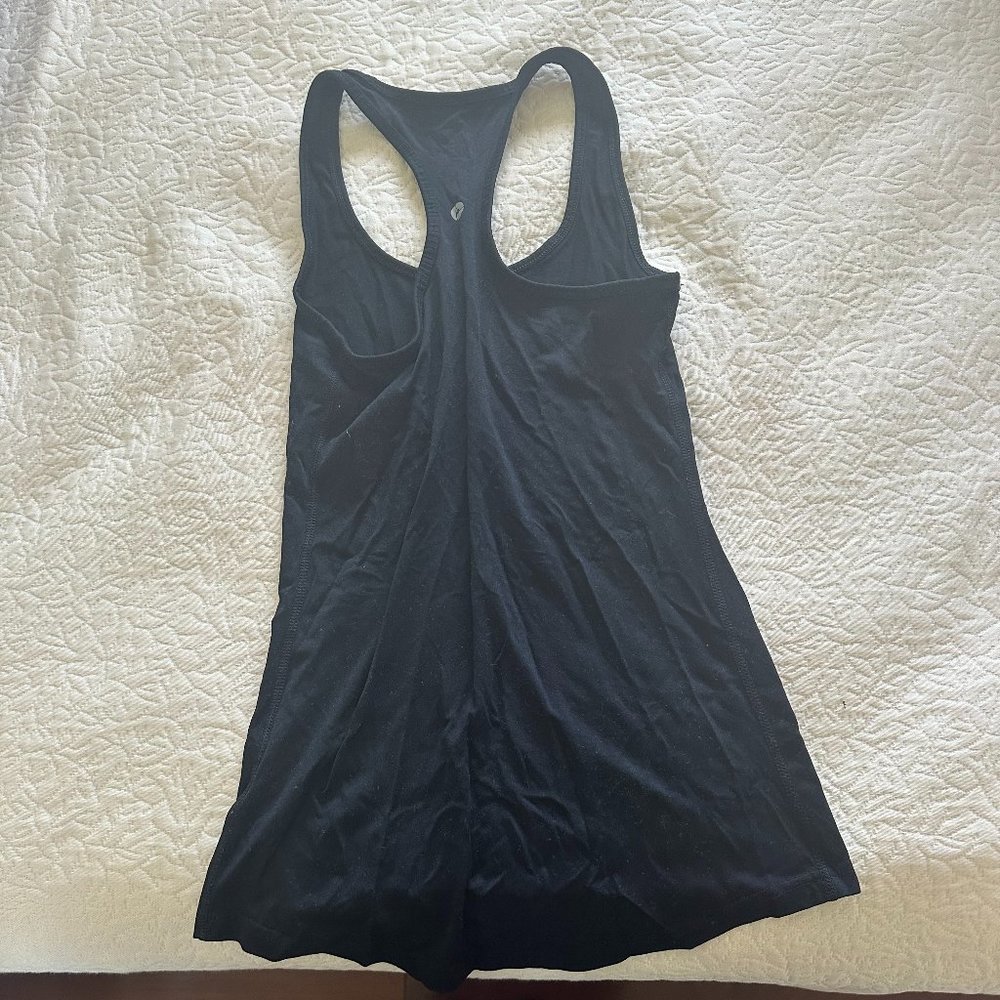 90 Degree size small athletic tank in black